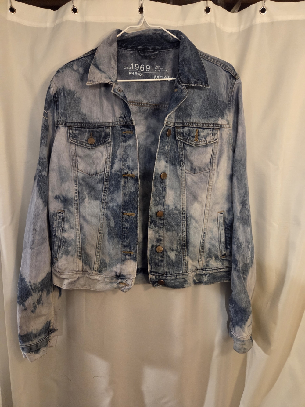 GAP 1969 Blue and Light Blue Tie-Dye Denim Jacket